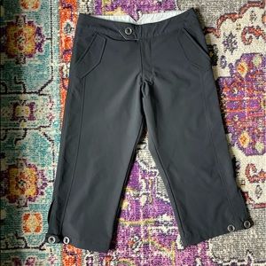 REI Co-op Rendezvous Black Capri Pants Size 6